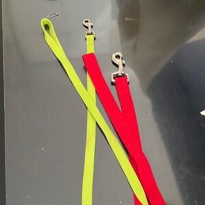 Durable Red and Green Dog Leash Set